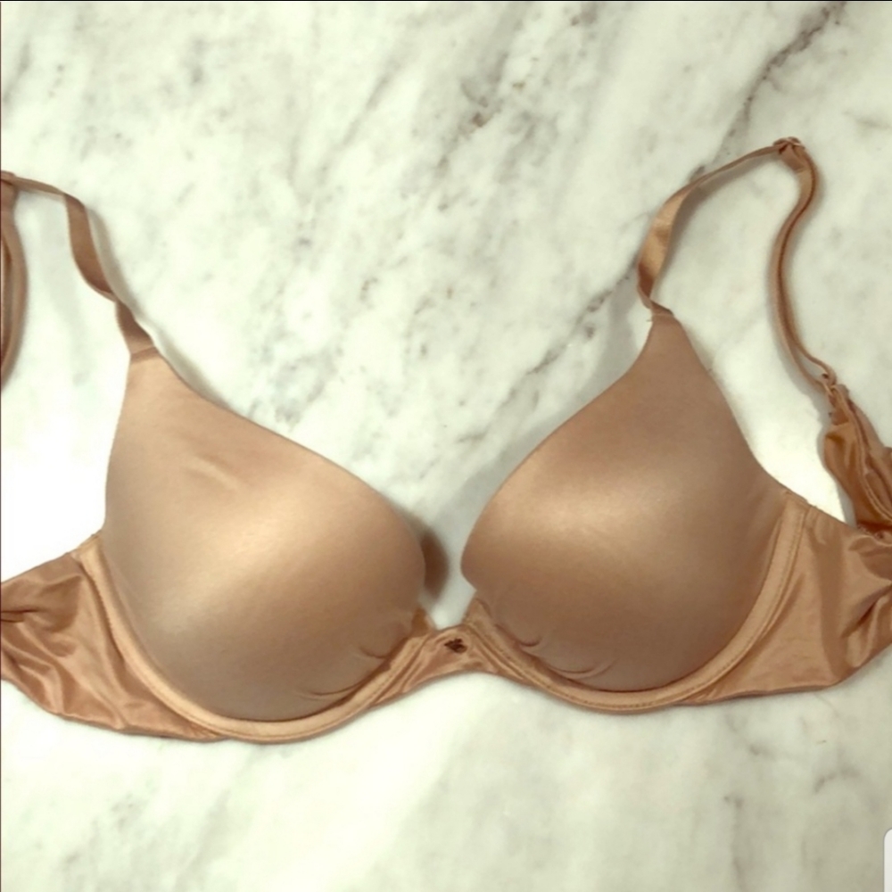 34C Victoria's Secret Fabulous Plunge bra